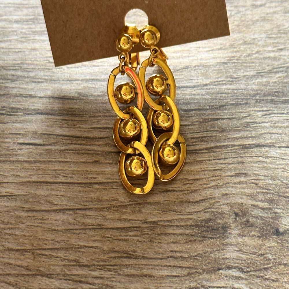 BOGO FREE Vintage Avon clip on earrings gold dangling ￼